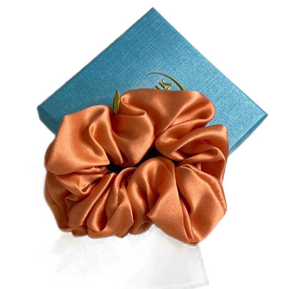 ORGANIC 100% PURE MULBERRY SILK  4cm SCRUNCHIES BY FUN SILK